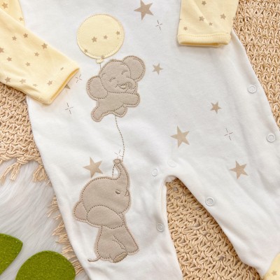 Macacão Malha Trape Zape - Elefantinhos e Estrelinhas - Amarelo e Off White